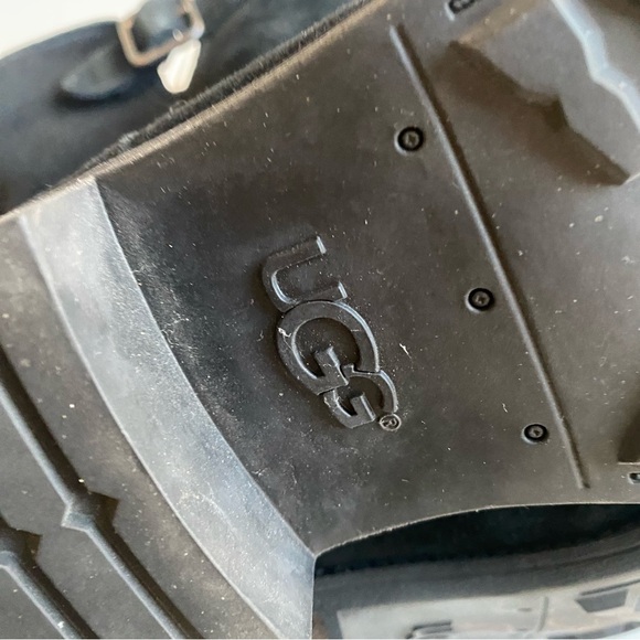 UGG Women’s Chaney Black Suede Water-Resistant Mid Boots - Size 9 NWOT - Picture 6 of 11